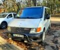 Серый Мерседес Вито, объемом двигателя 2.1 л и пробегом 300 тыс. км за 4200 $, фото 1 на Automoto.ua