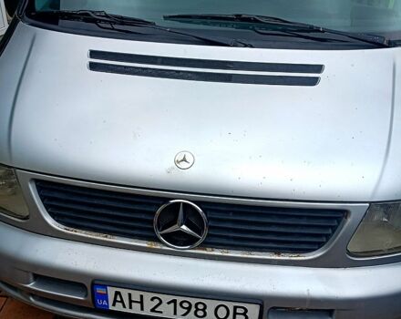 Серый Мерседес Вито, объемом двигателя 2.2 л и пробегом 275 тыс. км за 3000 $, фото 3 на Automoto.ua