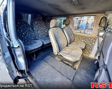 Серый Мерседес Вито, объемом двигателя 2.1 л и пробегом 350 тыс. км за 3999 $, фото 11 на Automoto.ua