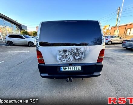 Серый Мерседес Вито, объемом двигателя 2.1 л и пробегом 350 тыс. км за 3999 $, фото 5 на Automoto.ua