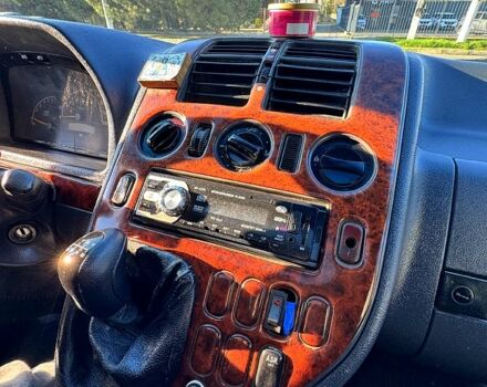 Серый Мерседес Вито, объемом двигателя 2.1 л и пробегом 350 тыс. км за 3999 $, фото 13 на Automoto.ua