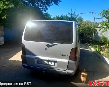 Сірий Мерседес Віто, об'ємом двигуна 2.1 л та пробігом 350 тис. км за 4300 $, фото 2 на Automoto.ua