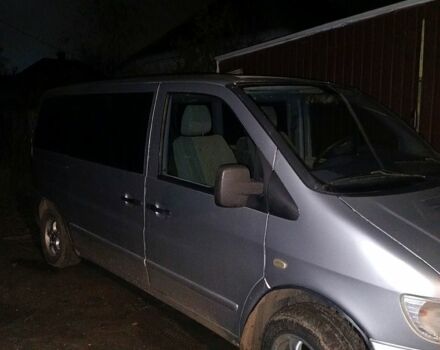 Серый Мерседес Вито, объемом двигателя 2.1 л и пробегом 374 тыс. км за 6000 $, фото 1 на Automoto.ua