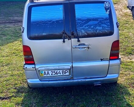 Серый Мерседес Вито, объемом двигателя 2.2 л и пробегом 0 тыс. км за 3000 $, фото 3 на Automoto.ua