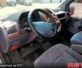 Серый Мерседес Вито, объемом двигателя 2.2 л и пробегом 306 тыс. км за 5000 $, фото 6 на Automoto.ua