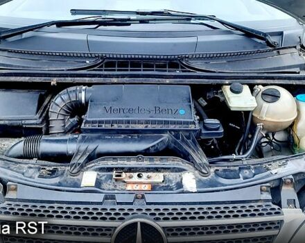 Серый Мерседес Вито, объемом двигателя 2.1 л и пробегом 250 тыс. км за 5900 $, фото 6 на Automoto.ua