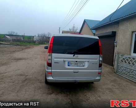 Серый Мерседес Вито, объемом двигателя 2.1 л и пробегом 345 тыс. км за 11000 $, фото 5 на Automoto.ua