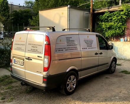 Сірий Мерседес Віто, об'ємом двигуна 2.1 л та пробігом 280 тис. км за 17500 $, фото 5 на Automoto.ua