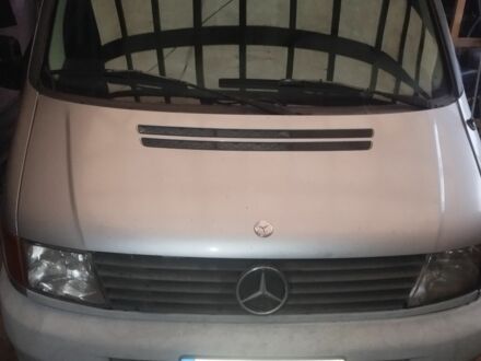 Сірий Мерседес Віто, об'ємом двигуна 2.3 л та пробігом 443 тис. км за 3600 $, фото 1 на Automoto.ua