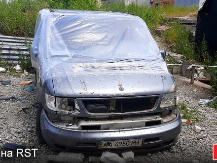 Мерседес Вито 1999 в Киеве на Automoto.ua Серый Мерседес Вито, объемом двигателя 2.2 л и пробегом 250 тыс. км за 4000 $, фото 1 на Automoto.ua