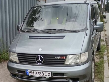 Мерседес Віто 1999 у Сумах на Automoto.ua Сірий Мерседес Віто, об'ємом двигуна 2.2 л та пробігом 300 тис. км за 5500 $, фото 1 на Automoto.ua