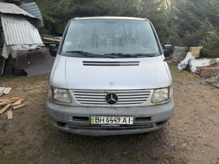 Серый Мерседес Вито, объемом двигателя 2.2 л и пробегом 480 тыс. км за 1300 $, фото 1 на Automoto.ua