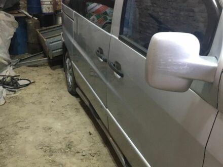 Мерседес Віто 2000 у Львові на Automoto.ua Сірий Мерседес Віто, об'ємом двигуна 2.2 л та пробігом 3 тис. км за 2200 $, фото 1 на Automoto.ua