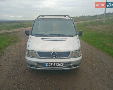 Серый Мерседес Вито, объемом двигателя 2.15 л и пробегом 296 тыс. км за 4900 $, фото 1 на Automoto.ua