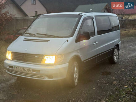 Серый Мерседес Вито, объемом двигателя 2.15 л и пробегом 300 тыс. км за 1550 $, фото 1 на Automoto.ua