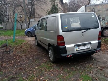 Серый Мерседес Вито, объемом двигателя 2 л и пробегом 345 тыс. км за 4200 $, фото 1 на Automoto.ua