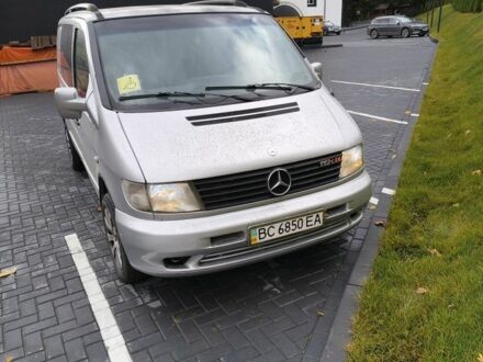 Серый Мерседес Вито, объемом двигателя 2.2 л и пробегом 240 тыс. км за 5400 $, фото 1 на Automoto.ua