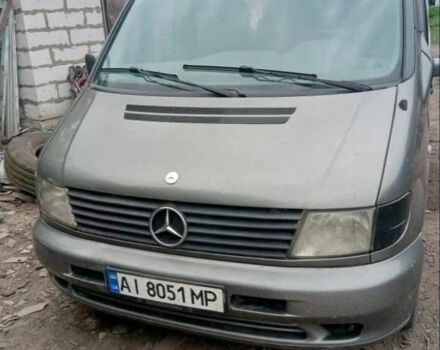 Серый Мерседес Вито, объемом двигателя 2.1 л и пробегом 300 тыс. км за 5000 $, фото 1 на Automoto.ua