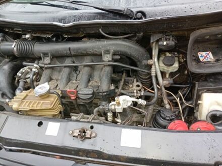 Сірий Мерседес Віто, об'ємом двигуна 2.2 л та пробігом 340 тис. км за 4200 $, фото 1 на Automoto.ua