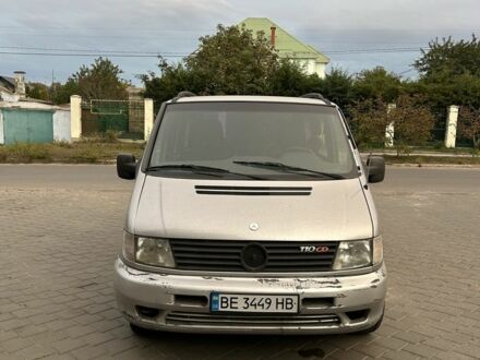 Серый Мерседес Вито, объемом двигателя 2.1 л и пробегом 320 тыс. км за 4500 $, фото 1 на Automoto.ua