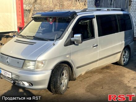 Мерседес Вито 2003 в Яготине на Automoto.ua Серый Мерседес Вито, объемом двигателя 2.2 л и пробегом 350 тыс. км за 6700 $, фото 1 на Automoto.ua