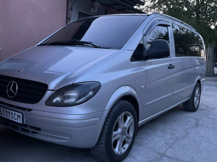 Серый Мерседес Вито, объемом двигателя 2.15 л и пробегом 445 тыс. км за 8500 $, фото 1 на Automoto.ua