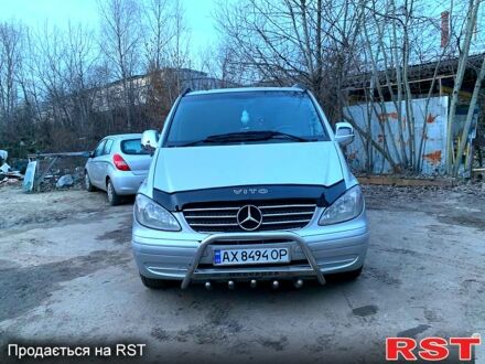 Серый Мерседес Вито, объемом двигателя 2.1 л и пробегом 300 тыс. км за 7500 $, фото 1 на Automoto.ua