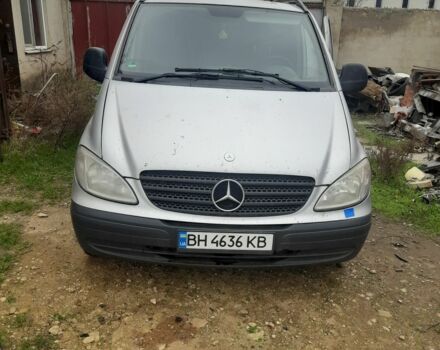 Серый Мерседес Вито, объемом двигателя 2.2 л и пробегом 363 тыс. км за 5300 $, фото 1 на Automoto.ua