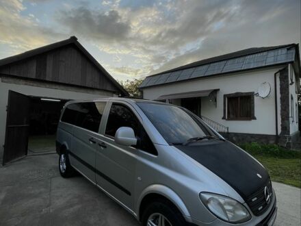 Серый Мерседес Вито, объемом двигателя 2.1 л и пробегом 465 тыс. км за 7600 $, фото 1 на Automoto.ua