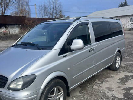 Серый Мерседес Вито, объемом двигателя 2.15 л и пробегом 235 тыс. км за 9500 $, фото 1 на Automoto.ua