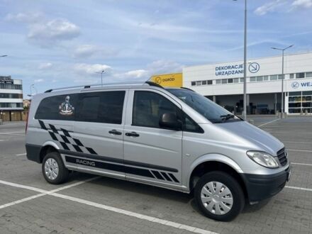 Серый Мерседес Вито, объемом двигателя 2.2 л и пробегом 255 тыс. км за 4142 $, фото 1 на Automoto.ua