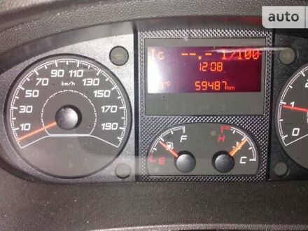 Мерседес Вито 2009 в Белой Церкве на Automoto.ua Серый Мерседес Вито, объемом двигателя 2.2 л и пробегом 305 тыс. км за 7800 $, фото 1 на Automoto.ua