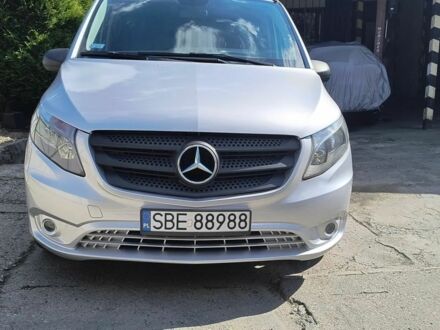 Серый Мерседес Вито, объемом двигателя 2.2 л и пробегом 110 тыс. км за 10500 $, фото 1 на Automoto.ua