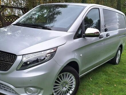 Серый Мерседес Вито, объемом двигателя 2.2 л и пробегом 140 тыс. км за 12200 $, фото 1 на Automoto.ua