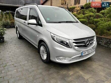 Сірий Мерседес Віто, об'ємом двигуна 2.14 л та пробігом 220 тис. км за 28800 $, фото 1 на Automoto.ua