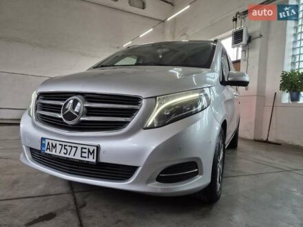 Мерседес Вито 2019 в Бердичеве на Automoto.ua Серый Мерседес Вито, объемом двигателя 2.14 л и пробегом 259 тыс. км за 32500 $, фото 1 на Automoto.ua