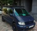 Синий Мерседес Вито, объемом двигателя 2.2 л и пробегом 350 тыс. км за 4566 $, фото 1 на Automoto.ua