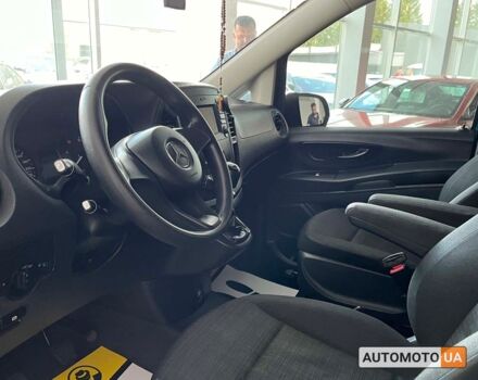 Синий Мерседес Вито, объемом двигателя 2.2 л и пробегом 240 тыс. км за 20900 $, фото 20 на Automoto.ua