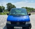 Синий Мерседес Вито, объемом двигателя 2.15 л и пробегом 400 тыс. км за 4500 $, фото 1 на Automoto.ua