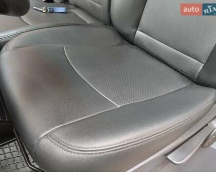 Синий Мерседес Вито, объемом двигателя 2.2 л и пробегом 435 тыс. км за 7200 $, фото 43 на Automoto.ua