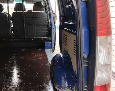 Синий Мерседес Вито, объемом двигателя 2.2 л и пробегом 435 тыс. км за 7200 $, фото 19 на Automoto.ua