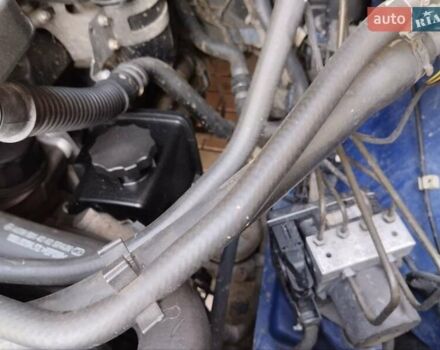 Синий Мерседес Вито, объемом двигателя 2.2 л и пробегом 435 тыс. км за 7200 $, фото 57 на Automoto.ua