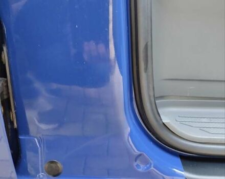 Синий Мерседес Вито, объемом двигателя 2.2 л и пробегом 435 тыс. км за 7200 $, фото 21 на Automoto.ua