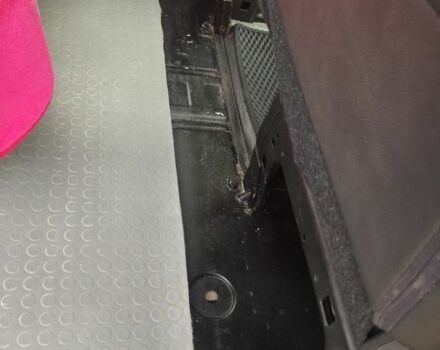 Синій Мерседес Віто, об'ємом двигуна 2.1 л та пробігом 285 тис. км за 6500 $, фото 12 на Automoto.ua