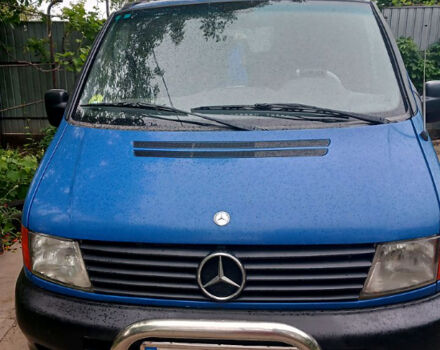 Синий Мерседес Вито, объемом двигателя 2.3 л и пробегом 485 тыс. км за 4000 $, фото 4 на Automoto.ua