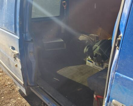 Синій Мерседес Віто, об'ємом двигуна 0 л та пробігом 411 тис. км за 2600 $, фото 4 на Automoto.ua