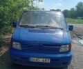 Синий Мерседес Вито, объемом двигателя 2.2 л и пробегом 350 тыс. км за 2403 $, фото 1 на Automoto.ua