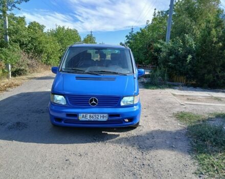 Синий Мерседес Вито, объемом двигателя 2.3 л и пробегом 285 тыс. км за 4800 $, фото 1 на Automoto.ua