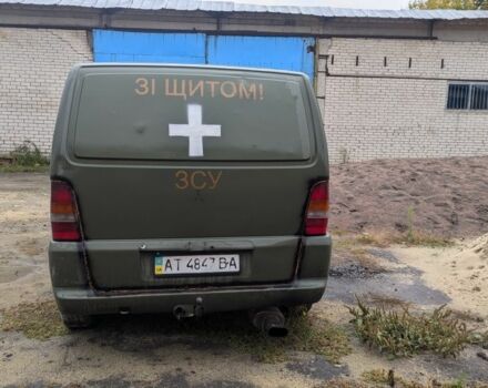 Мерседес Вито 1999 в Луцке на Automoto.ua Синий Мерседес Вито, объемом двигателя 2.1 л и пробегом 300 тыс. км за 1800 $, фото 4 на Automoto.ua