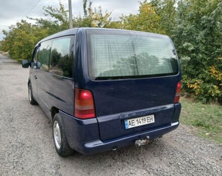 Синій Мерседес Віто, об'ємом двигуна 2.2 л та пробігом 350 тис. км за 4454 $, фото 2 на Automoto.ua